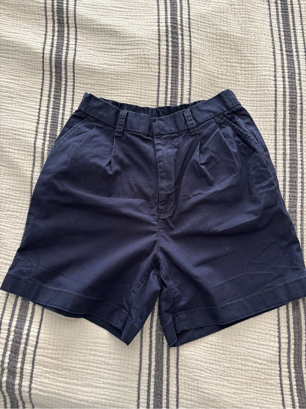 GAP Navy High-Waist Pleated Women’s Shorts